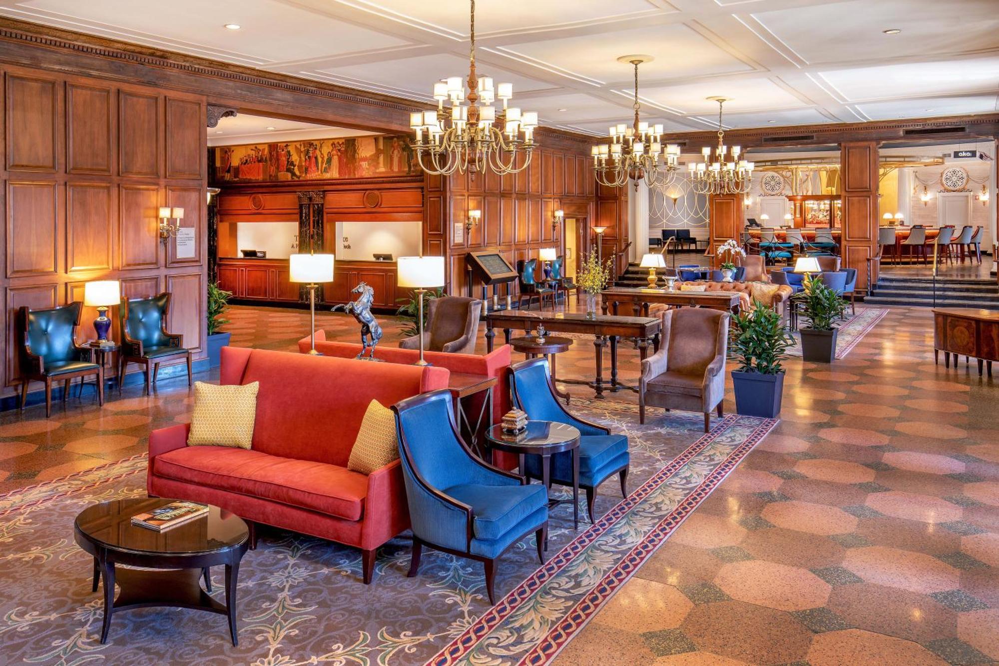Hotel Roanoke & Conference Center, Curio Collection By Hilton Eksteriør billede
